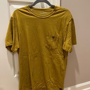 Todd Snyder Men's Mustard Yellow slub pocket tee